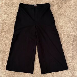 Vince Camuto Black Wide-Leg Culottes size 8